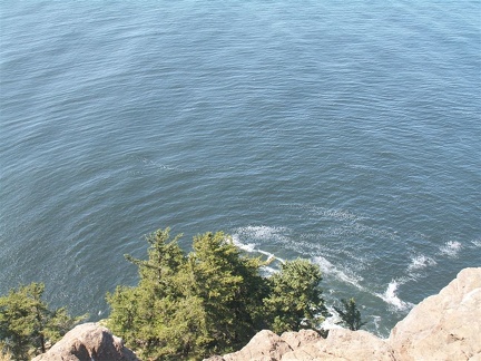 Looking down the cliffs on the south side of the Cape Lookout trail