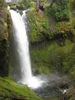 A closer view of the lower falls shows what a beautiful and accessible waterfall this is.